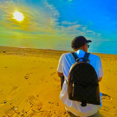 riku140907's profile picture. #沖縄02
お洒落になりたいお歳頃🙌
清楚系男子目指してる✌️
眠いが口癖😴😴