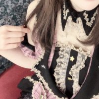 モモ (@proste_momo) 's Twitter Profile