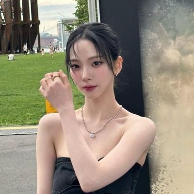 ktarinblue's profile picture. 