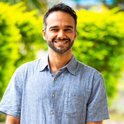 Ecologist and professor @ufvbr investigating how human activities impact #tropical #biodiversity and their #ecosystem functions. Tweets also in Portuguese.