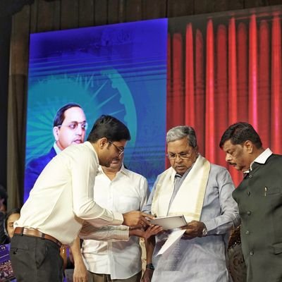 ಕನ್ನಡಿಗ,Rationalist,have faith in science, humanity&constitution of India.🇮🇳
ಆಯುಕ್ತರ ವಿಶೇಷ ಕರ್ತವ್ಯಾಧಿಕಾರಿ, ಬೆಂಗಳೂರು ಅಭಿವೃದ್ಧಿ ಪ್ರಾಧಿಕಾರ.
(Views are Personal)