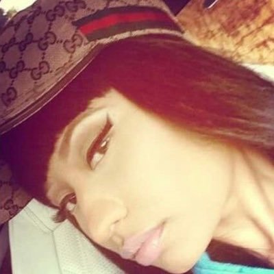 poebelchaya's profile picture. antifa kahi mit fake lashes