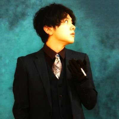 好きな食べ物は豆腐/歩くのが速い/
【出演など】
終演(ありがとうございました)⇒栞ちゃんのしおり 第4回本公演「Under Way A Kind I」7.5-6/✨️next✨️⇒演劇集団「こちら側」第陸回本公演『 爛尾樓の蛇 』2025年 11月14日(金) ~ 11月16日(日)