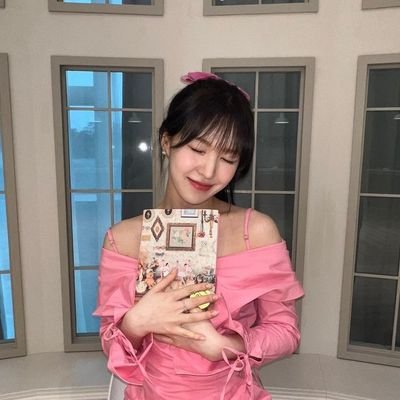 eveningx_x's profile picture. no profile 
just life as kpop fans