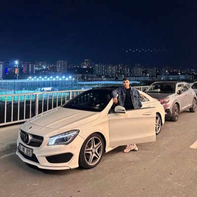 lowlevel34's profile picture. 