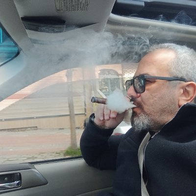 İstanbul * Bahçeşehir / Samsun /Budapeşte
İş insanı / İnşaat - Enerji ...
*Bosborus Enerji A.Ş. YKB...
*Siyaset Bilimi ve Kamu Yönetimi. @Bosborusenerji