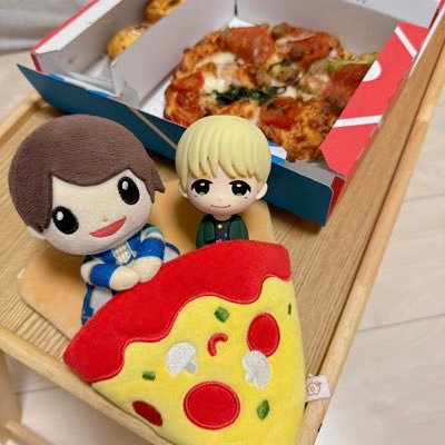 pizzarsz_5's profile picture. 𝙰𝚁𝙰𝚂𝙷𝙸💛｜𝚝𝚒𝚖𝚎𝚕𝚎𝚜𝚣💚｜なにわ男子🧡｜キンプリ👑｜夢はまた嵐に会えること✨
