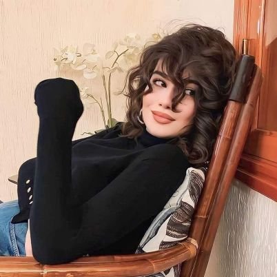 yaaNeshera's profile picture. على وش دكتوراه 📚 وليا مليون شغلانه ومش فاضيه لكم و لو شوفتوني عاقلة اعرفوا اني قاعدة مع ناس مش مرتاحلهم.🙂🧑‍🦯
يا نشرا