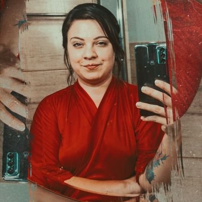 artsyMAMAsaurus's profile picture. 