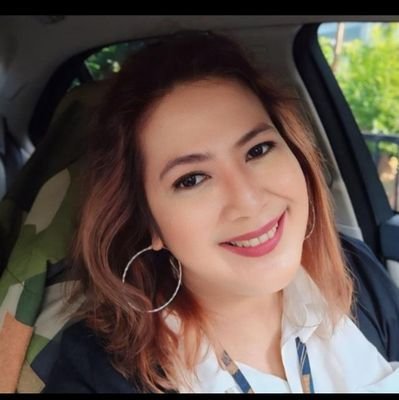Me is Me, Love watching movie, Travelling, Music and Love people who respect others and care will fellow...single mom
ig:@renosarah