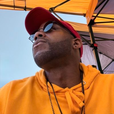 ABtheLEO's profile picture. On the Square /G\ PHA 👍🏾 #iHoop🏀 ⛹🏾#GetRight💪🏾🏋🏾 #SneakerHead 👟 #GoDuke 🏀 ⛹🏾 #GoFalcons 🏈 #GoMavs 🏀 ⛹🏾 #LiveNowDieLater 🗝️💯 #MementoMori ⏳