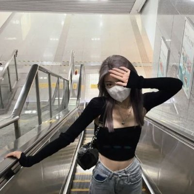 cwjct84451282's profile picture. 