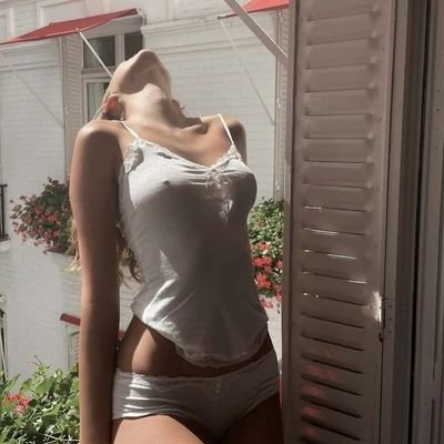 ddcwb51771815's profile picture. 