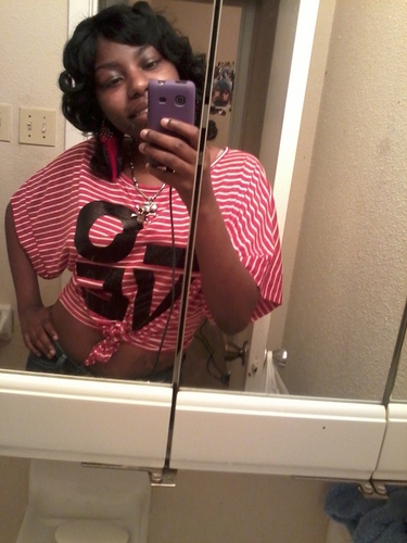 Brandi_Restbuck's profile picture. 