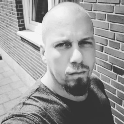 PE26483945's profile picture. wenn du dich mit dem teufel einlässt verändert sich nicht der teufel der teufel verändert dich..