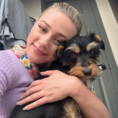 eleiehs's profile picture. 