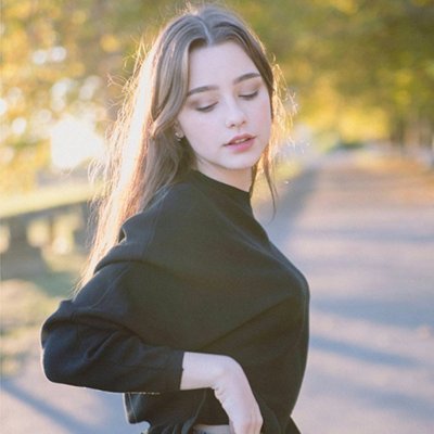 ejrjy79259298's profile picture. Cat mom 🐾 | Bookworm 📚 | Lover of all things cozy and creative.