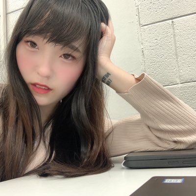 yxcuura's profile picture. “I may not know what I am doing, but that’s only for me to know.” - Kim Sunggyu | ENFP-T | lvl 28 | multi-stan life | 🇰🇷 ㅡ *( 花樣年華 )