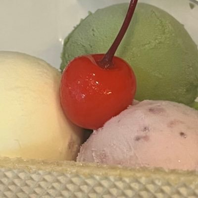 __zz_pr56's profile picture. 多摩美 油 2