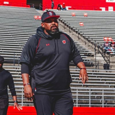 Defensive Line Coach @ University of Wisconsin Husband/Father #11as1 Live life like it's 3rd & 10 #AlphaDawgs #JumpAroundMadTown