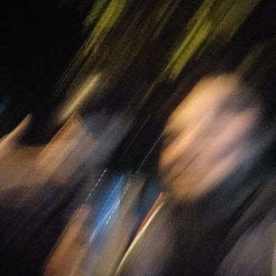 Vine a cruzar la línea que dice peligro.
