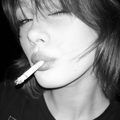 zellaaa0's profile picture. Cyberpunk 🪲