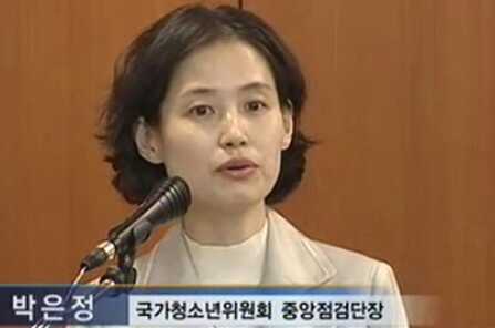 정직한세상. 공정한세상. 평등한세상. 열심히 일한자가 걱정없이 살수있는세상. 내아이들이 이런세상을 누리길원합니다. 정치기득권자와 재벌 모피아가 사라지길 간절히 바랍니다.