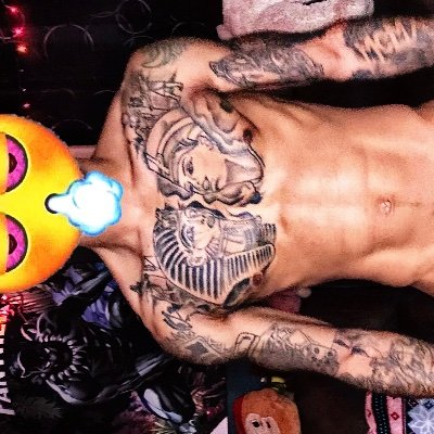 LayyWood's profile picture. Straight Male Sneakyy links DM me Full Videos and face reveal on my only fans 😈😈