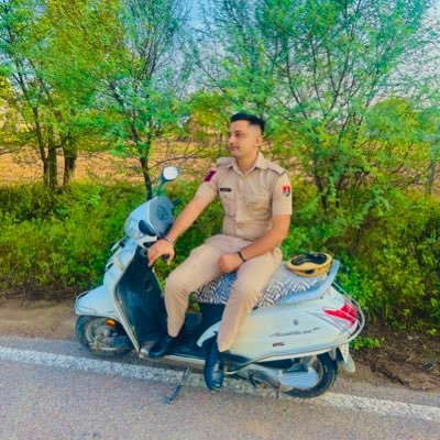 pradeep25408511's profile picture. 