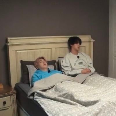 Fanaccount for ✨️BTS✨️
OT7
Let's cook (stream)