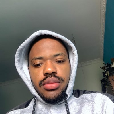 Lusuna_'s profile picture. « Je suis une personne mise à part. Genèse 12:2 » #RealMadrid