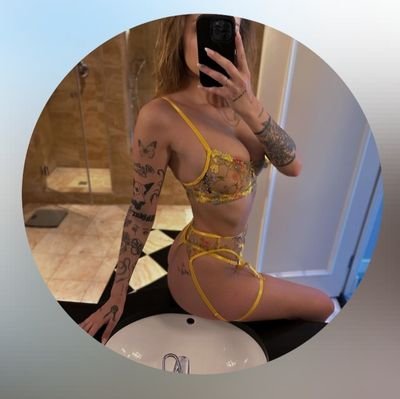 Alexand35498401's profile picture. dm for nasty and spicy pics 🥰