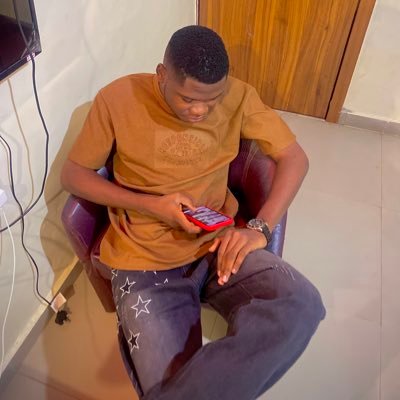 OOUITES ||38th OOUSUG DCOS (ibogun)|| Ass.Gen.Sec NIMECHE OOU,23/24||Mech.Engr.OOU ||davido🥰🥰 ||30bg💯💯 ||⚽ ||IG: timeless__001 ||TikTok: Timeless _001
