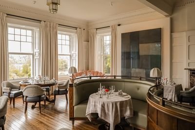 5 * Luxury hotel. 41 stunning bedroooms, amazing art , Blue Bottle Coffee, Spa, 25m pool, gorgeous food,gardens @relaisetchateaux @irelandsbluebook @virtuoso