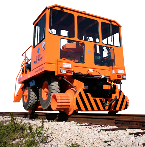 H. Broer Equipment Inc. (HBI) is the exclusive Canadian distributor for new & used Rail King mobile railcar movers, manufactured by Stewart & Stevenson