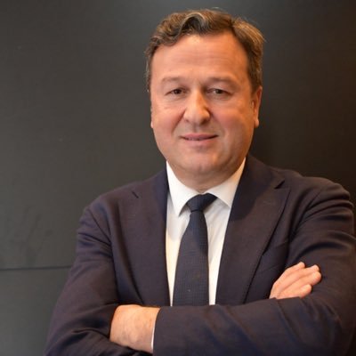 Turli yoshdagi ayollar ortasidagi jinsiy aloqa Yubkalarda jinsiy aloqa foto