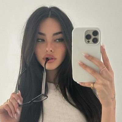𝘤𝘢𝘶𝘴𝘦 𝘐'𝘥 𝘳𝘢𝘵𝘩𝘦𝘳 𝘭𝘪𝘷𝘦 𝘪𝘯 𝘮𝘺 𝘥𝘳𝘦𝘢𝘮𝘴 🛸𐙚
madison beer, pnd, sturniolo, billie eilish