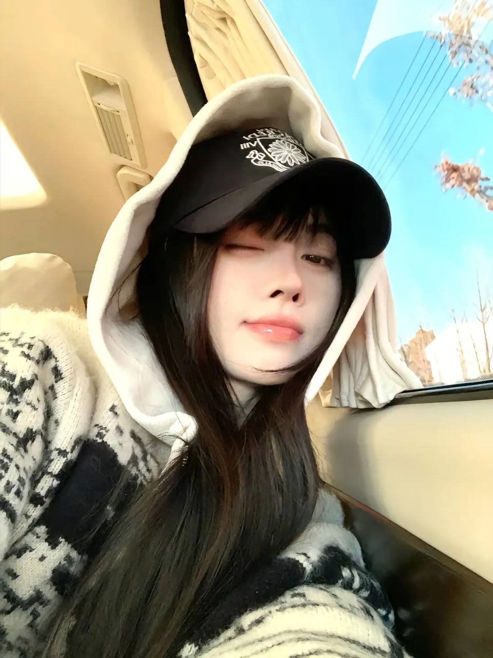 TynitouT7KBQ's profile picture. Gods determine what you're going to be。