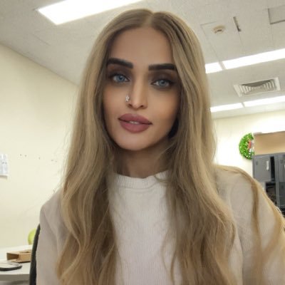 DrAishKhalid's profile picture. Global trotter, Sports buff , A girl next door