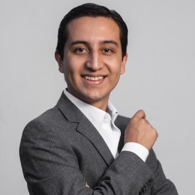Paso del Macho primero y siempre | Abogado | No tengo ideología, tengo biblioteca | Dios, Patria y Familia.