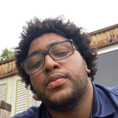 NeverKnowBest_'s profile picture. Eating chips with no dip                                  Himinem/Himothy