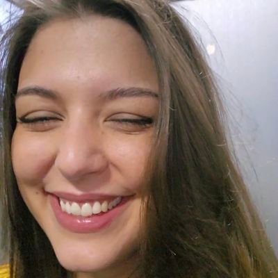 lolarebucci's profile picture. ¯\_(ツ)_/¯

eu sou um monte de coisa.
