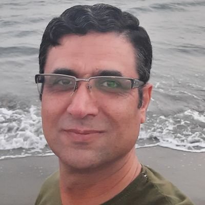 زندگي دو نيمه است؛
نيمه اول در انتظار نيمه دوم و نيمه دوم در حسرت نيمه اول