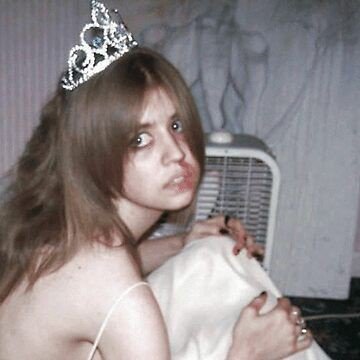 bmi: 20/21?
☆weirdo with anorexia ☆ minor ⚘️