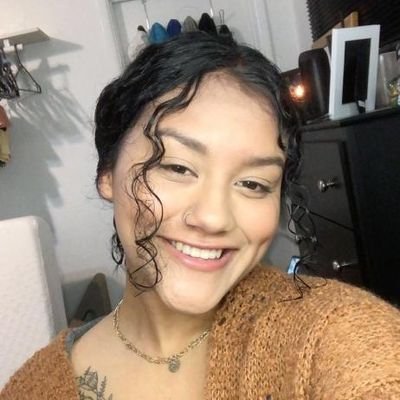I’m Chloe—a book lover, avid traveler,bringing ideas to life through creativity and color.When I’m not working, I will be probably planning my next adventure.