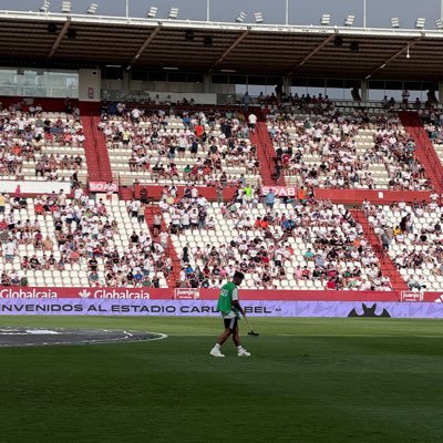 ManuColme00's profile picture. Jardinero  #CespiaSport ⚽️🌱🏟️