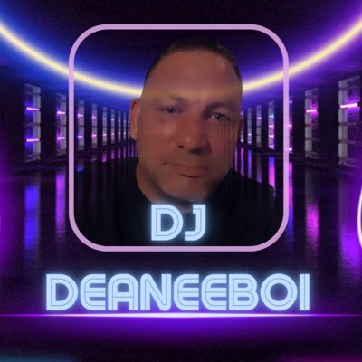🇬🇧House DJ currently playing the 6-8pm Sunday “House Shenanigans” on Mix3rRadio #housemusic, #techmusic, #DJ, #HouseDJ #RadioDJ #HouseShenanigans #Mix3rRadio