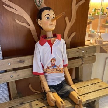 20tweett's profile picture. یک شهروند عادی