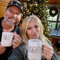 Log Home Mom and Dad (@loghomemomdad) 's Twitter Profile