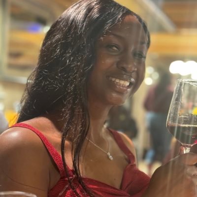 Adeyiinike's profile picture. #healthandsafetyspecialist#a lover of simple living #lovelover💕. fabric biz @2709fabrics on IG.